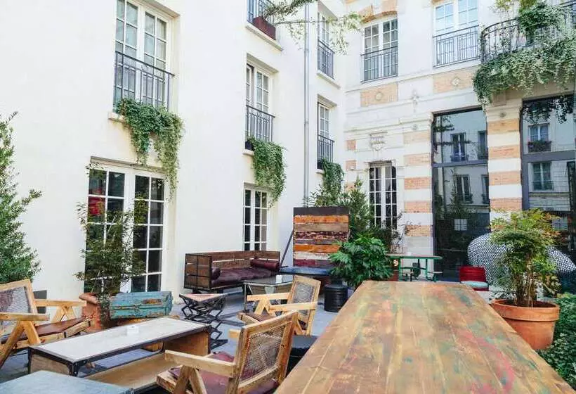 Kube Hotel Paris