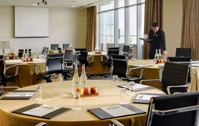 فندق Limerick Strand