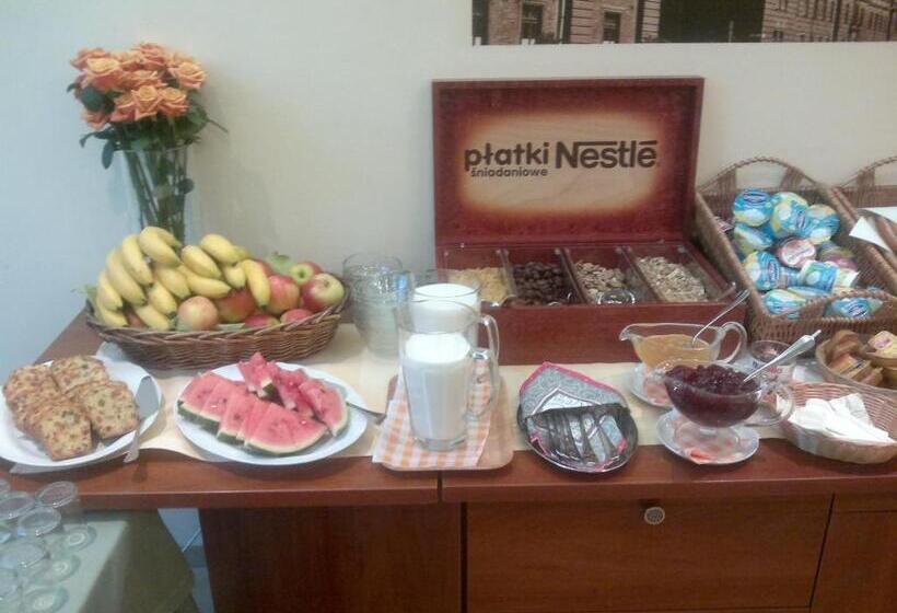 בית מלון כפרי Major Budget