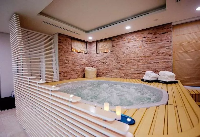 Opera Hotel The Leading Hotels Of The World