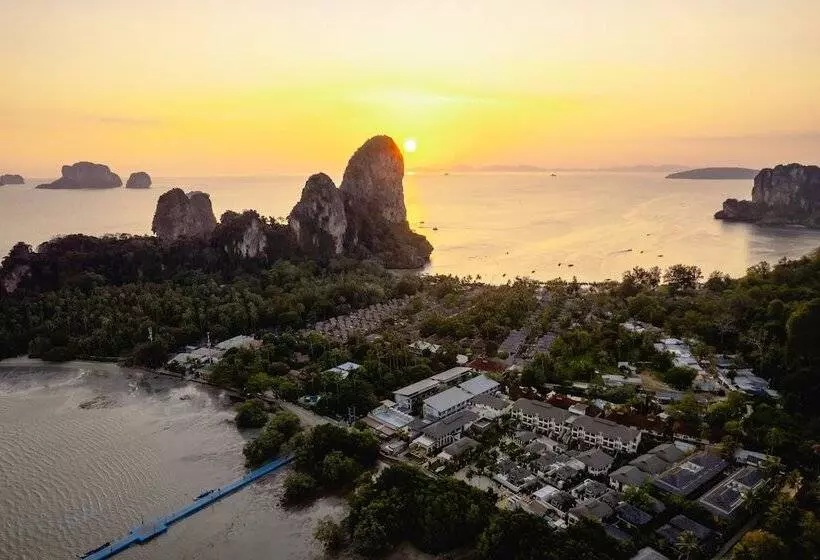 Отель Railay Princess Resort & Spa