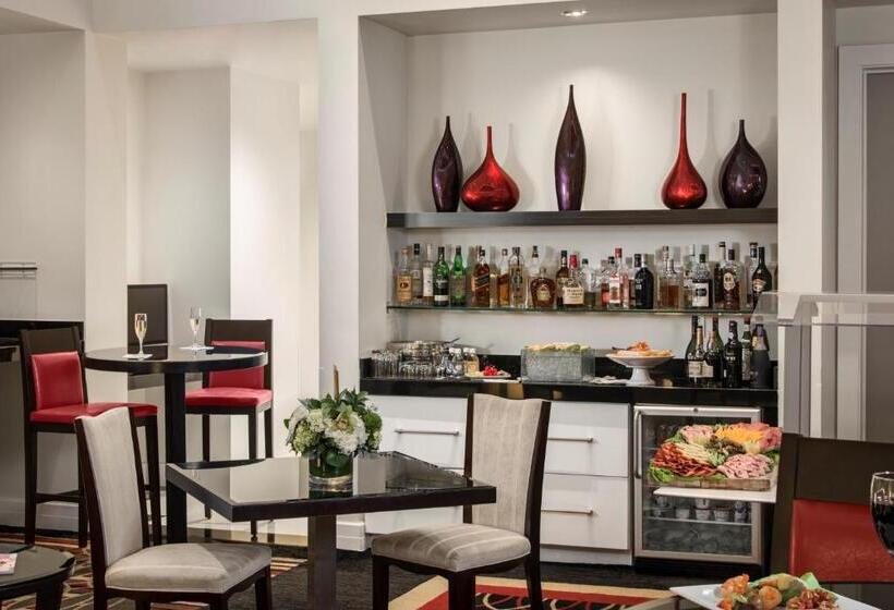 فندق Inn On Fifth