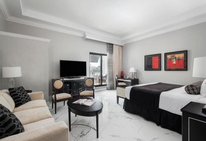 فندق Inn On Fifth