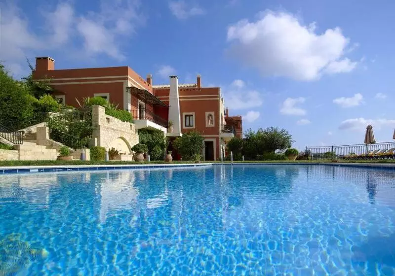 Katalagari Country Suites