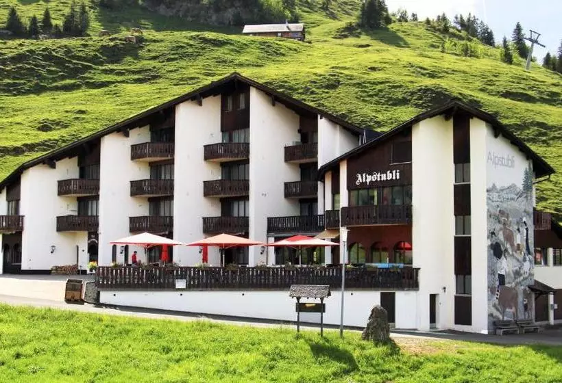 ホテル Alpstubli