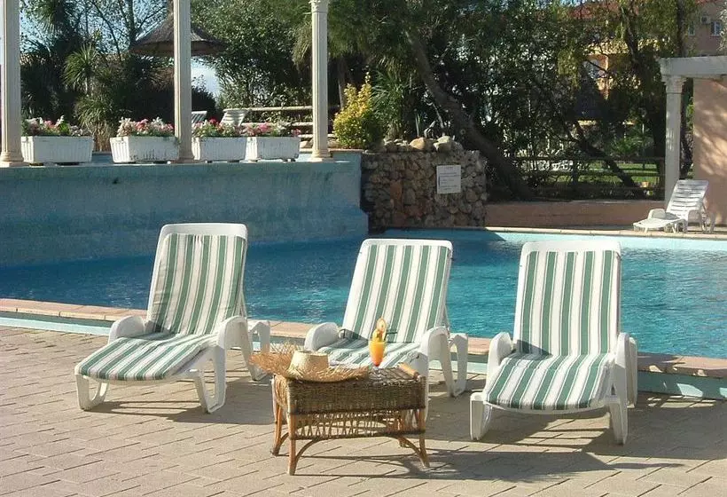 Resort Malibu Village