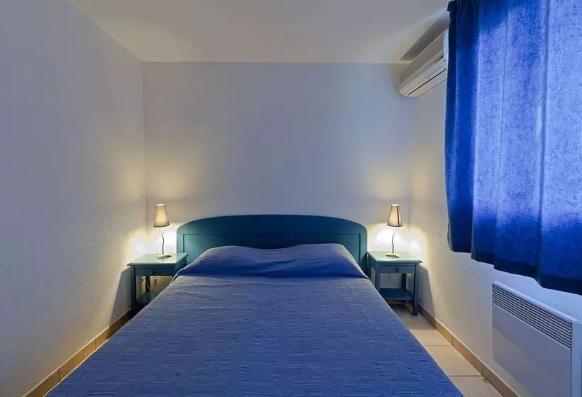 Resort Malibu Village