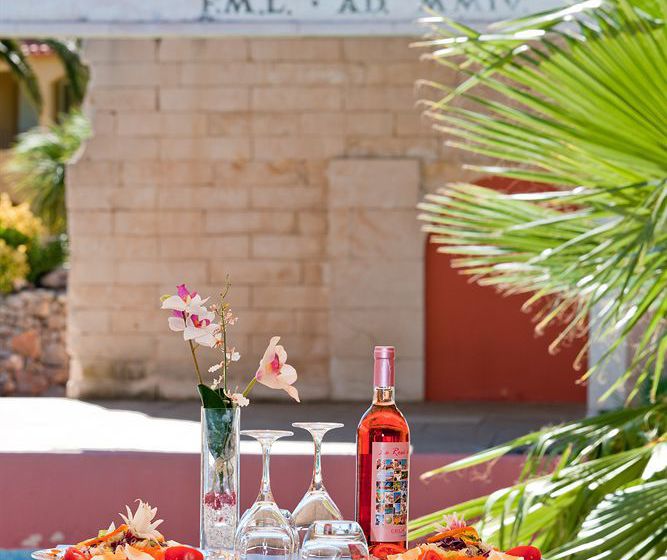 리조트 Malibu Village