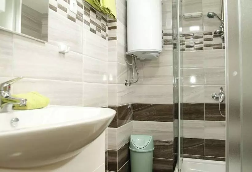 호텔 Apartments And Rooms Krizmanic