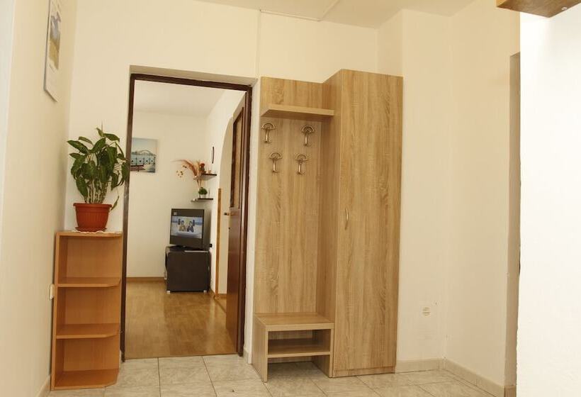 酒店 Apartments And Rooms Krizmanic