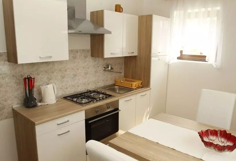 호텔 Apartments And Rooms Krizmanic