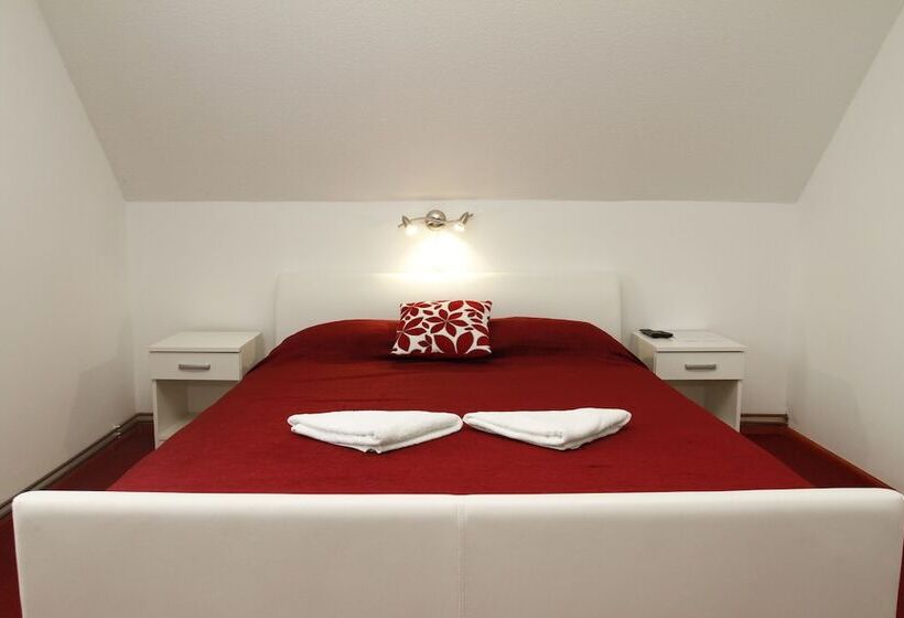 酒店 Apartments And Rooms Krizmanic