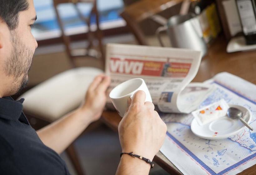 هتل Castilla Guerrero