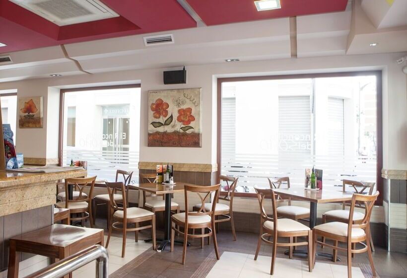 هتل Castilla Guerrero