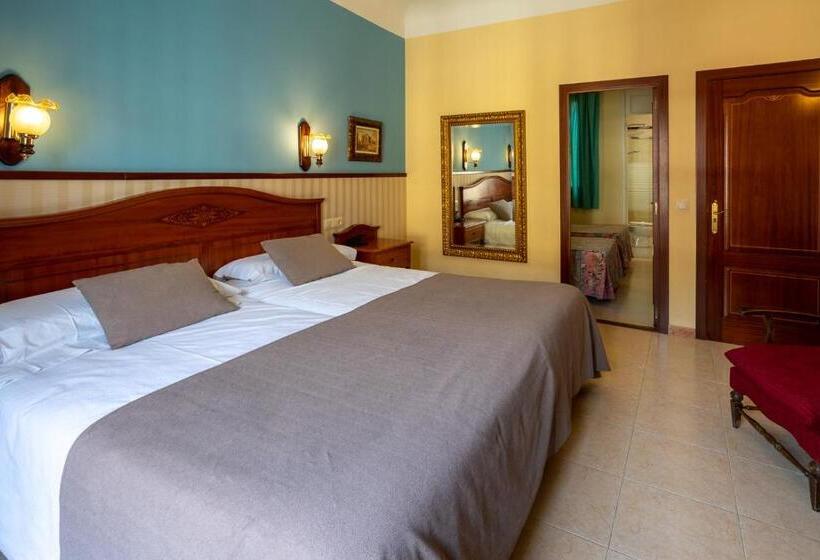 Отель De Camprodón