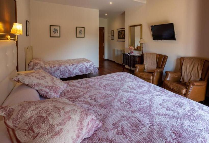 Отель De Camprodón