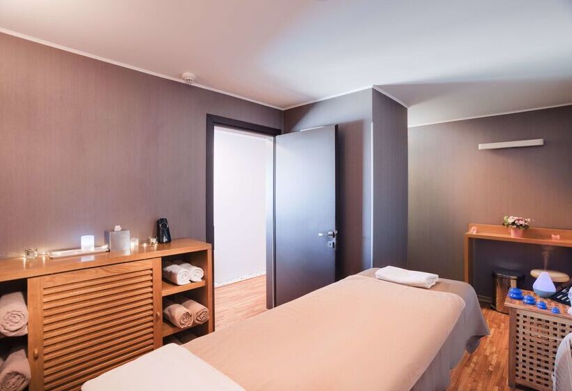 هتل Doubletree By Hilton Cluj – City Plaza