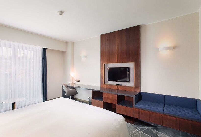 هتل Doubletree By Hilton Cluj – City Plaza