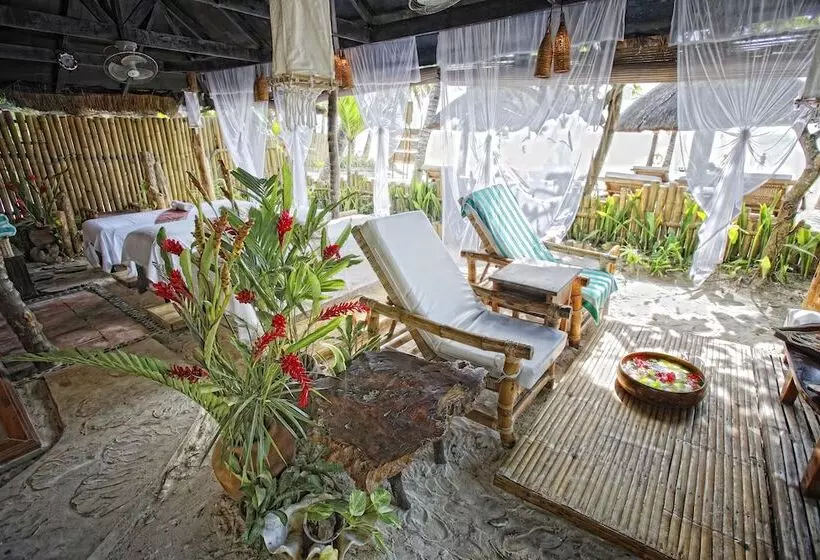 酒店 Fridays Boracay Resort