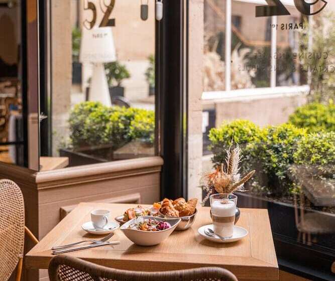 هتل Grand Hôtel Du Palais Royal