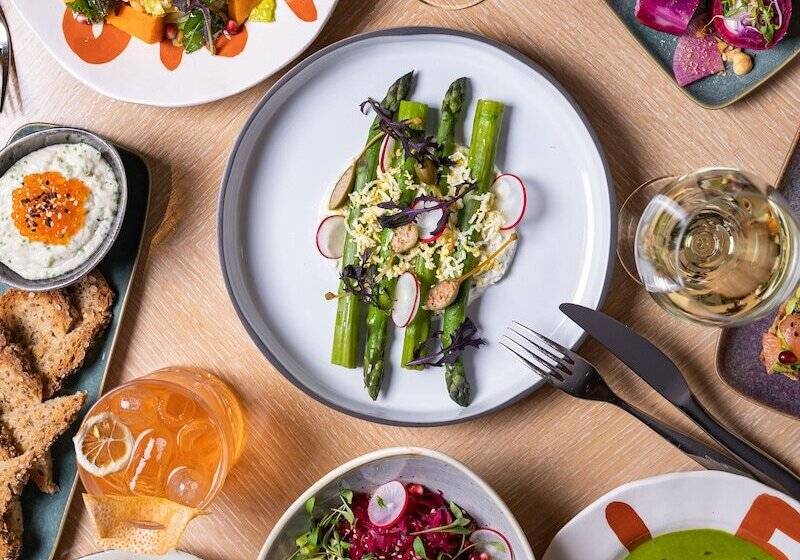 هتل Grand Hôtel Du Palais Royal