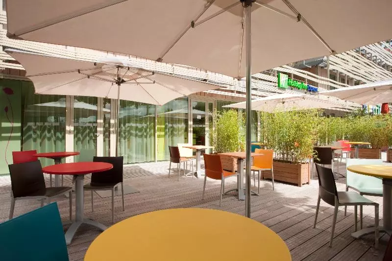 هتل Holiday Inn Express Paris Canal De La Villette, An Ihg