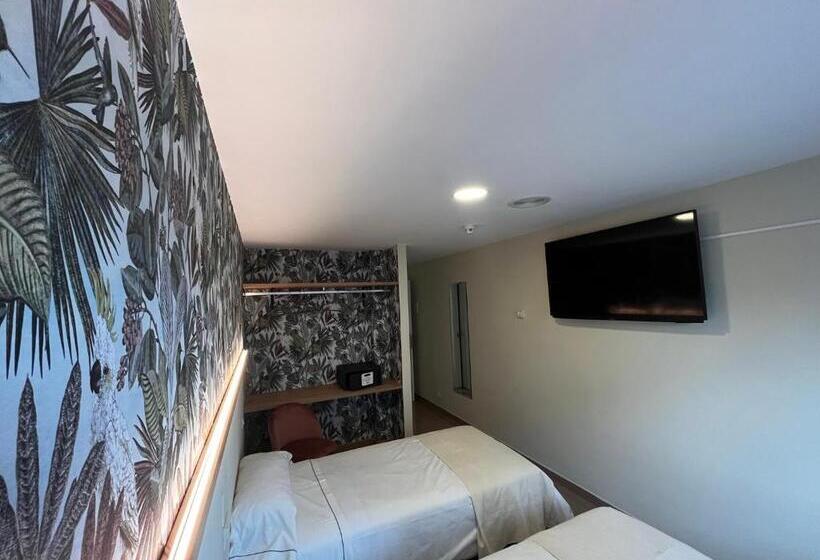 Hotelli Hostal La Poetisa Auto Check In