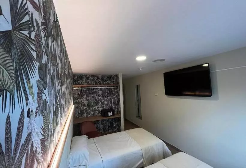 Hotel Hostal La Poetisa Auto Check In