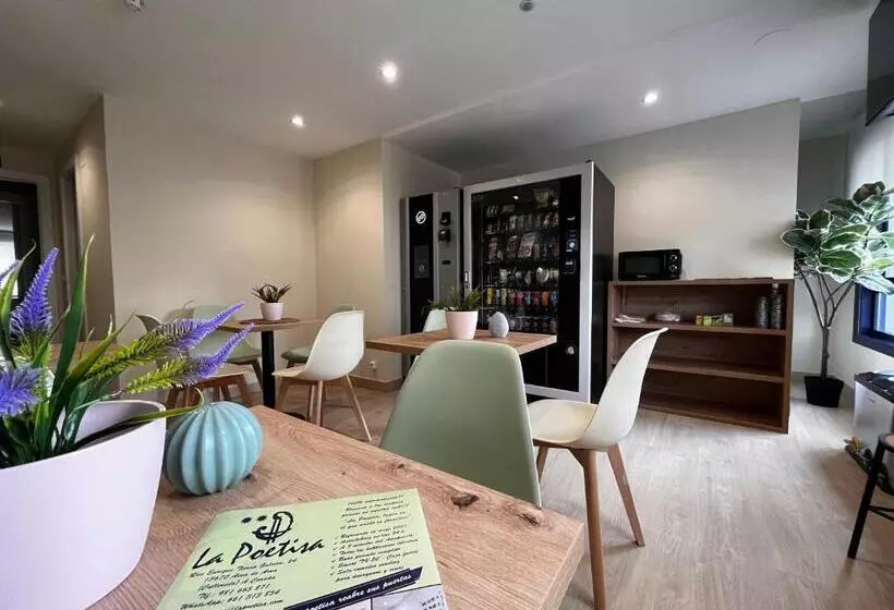 Hotel Hostal La Poetisa Auto Check In