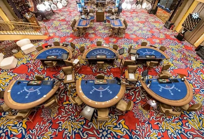 Отель Chamada Prestige