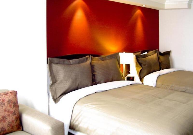 Hotel Sandman Signature Toronto Airport