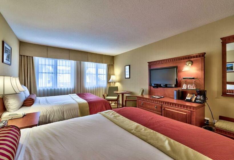 בית מלון כפרי Sun Peaks Lodge