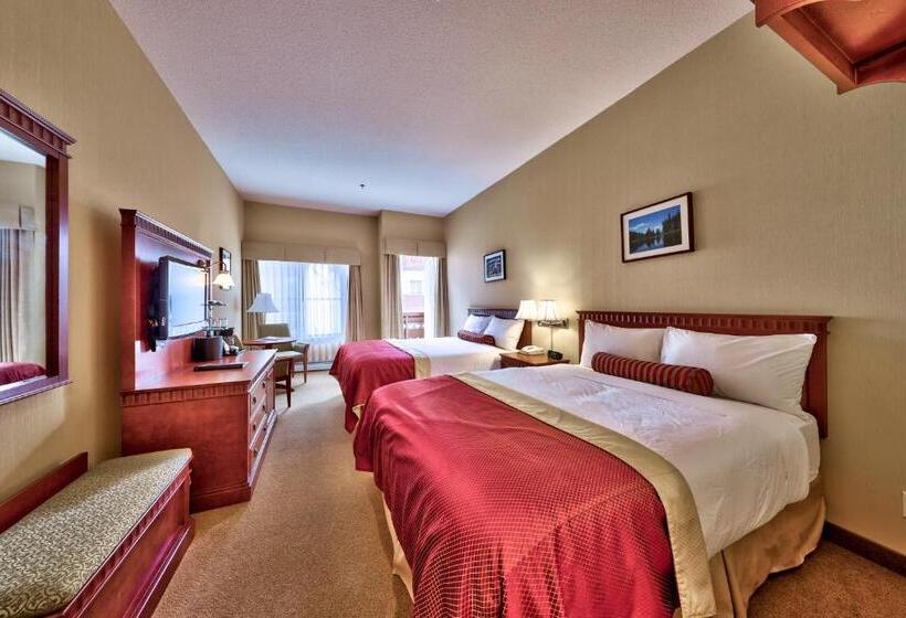 בית מלון כפרי Sun Peaks Lodge