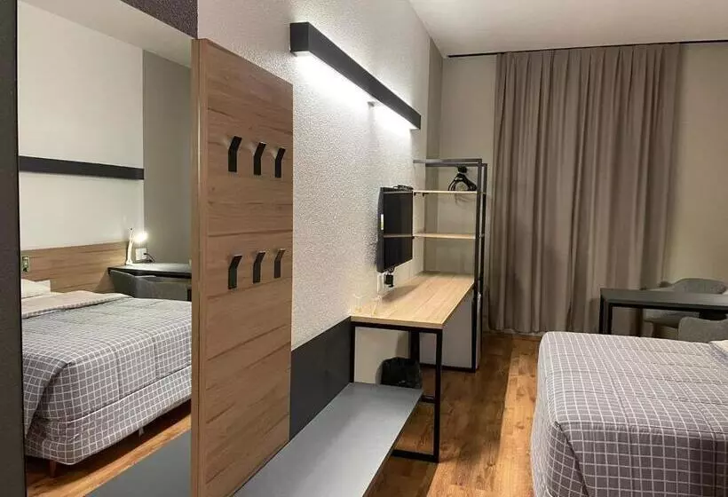 Otel 10 Itajai/navegantes