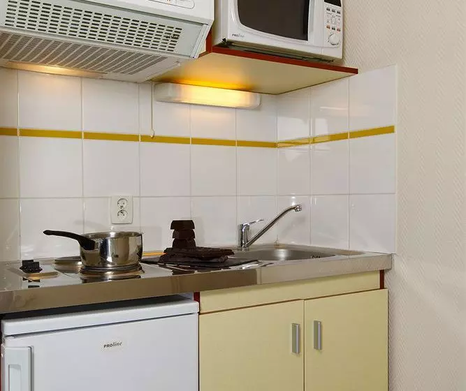 Отель Appart City Poissy