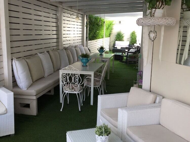 בית מלון כפרי Ardea