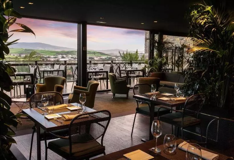 ホテル Castillo de Gorraiz & Spa