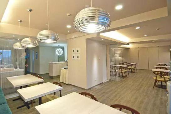 Hotel Citadines Biyun Shanghai