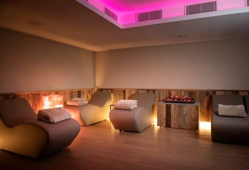 Отель Cristallo