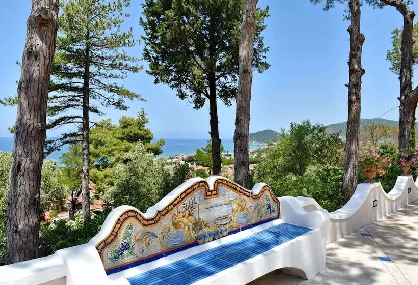 Отель Garden Riviera