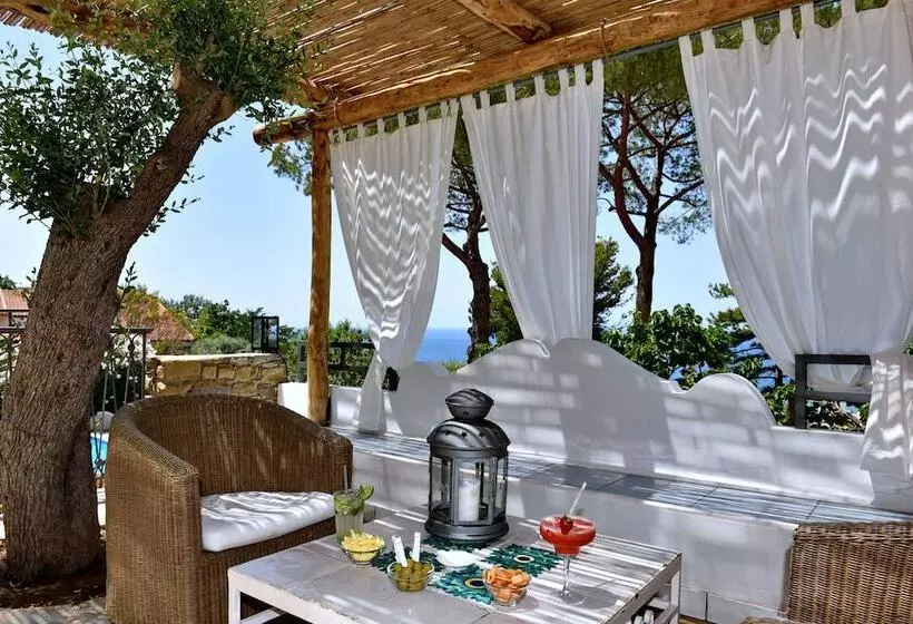 Отель Garden Riviera