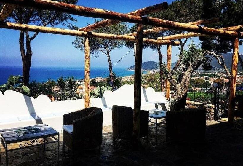 Отель Garden Riviera