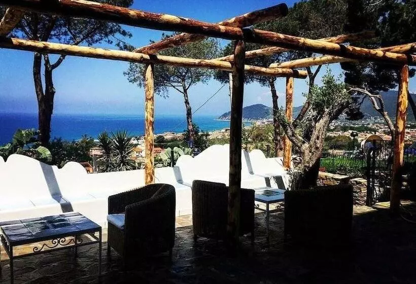 Отель Garden Riviera