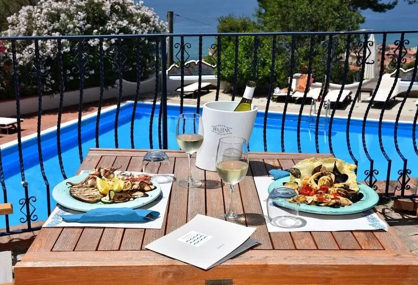 Отель Garden Riviera