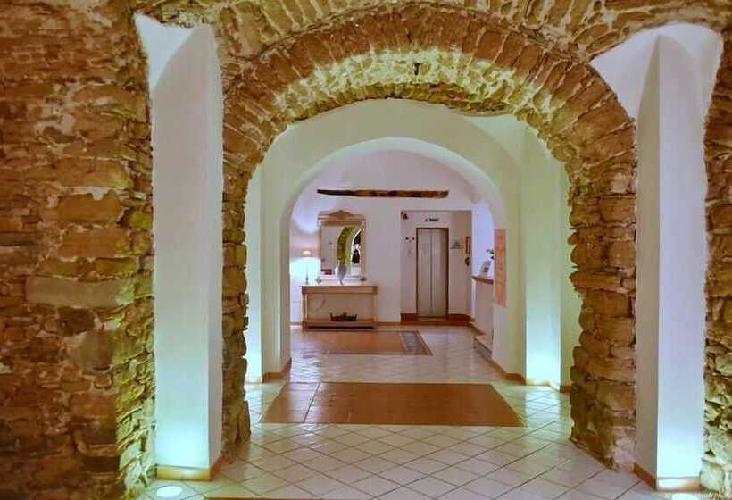 Отель Garden Riviera