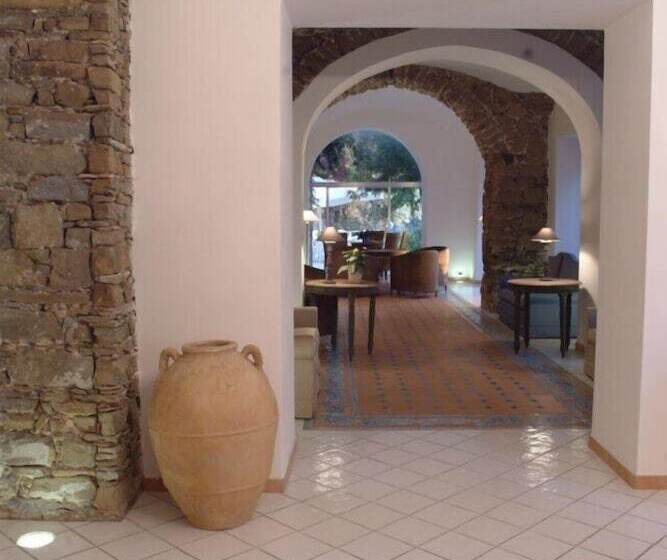 Отель Garden Riviera