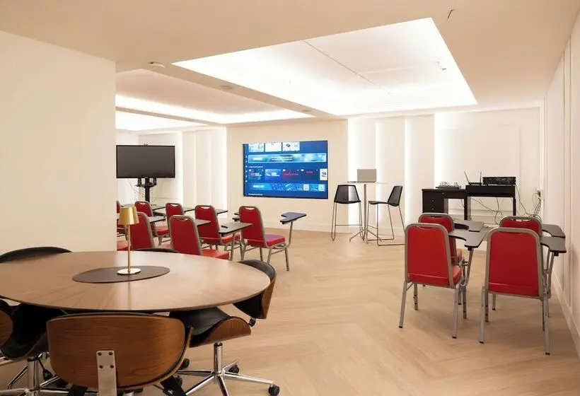 Hotelli Joivy Together Florence Urban Resort