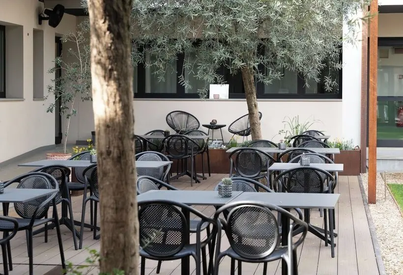 Hotelli Joivy Together Florence Urban Resort