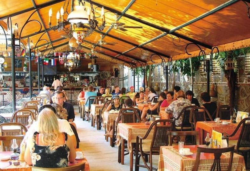 Fatih Hotel Kleopatra