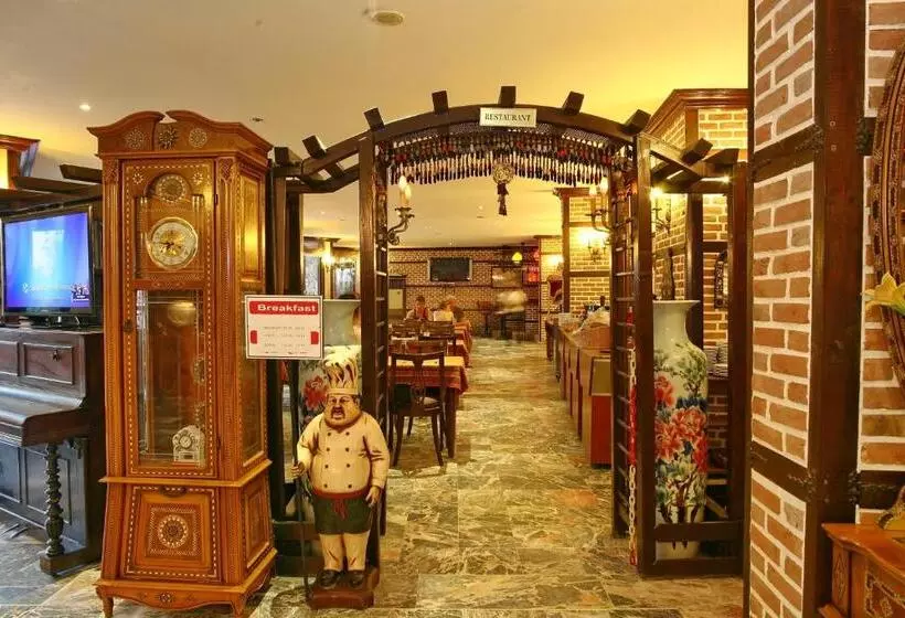 Fatih Hotel Kleopatra